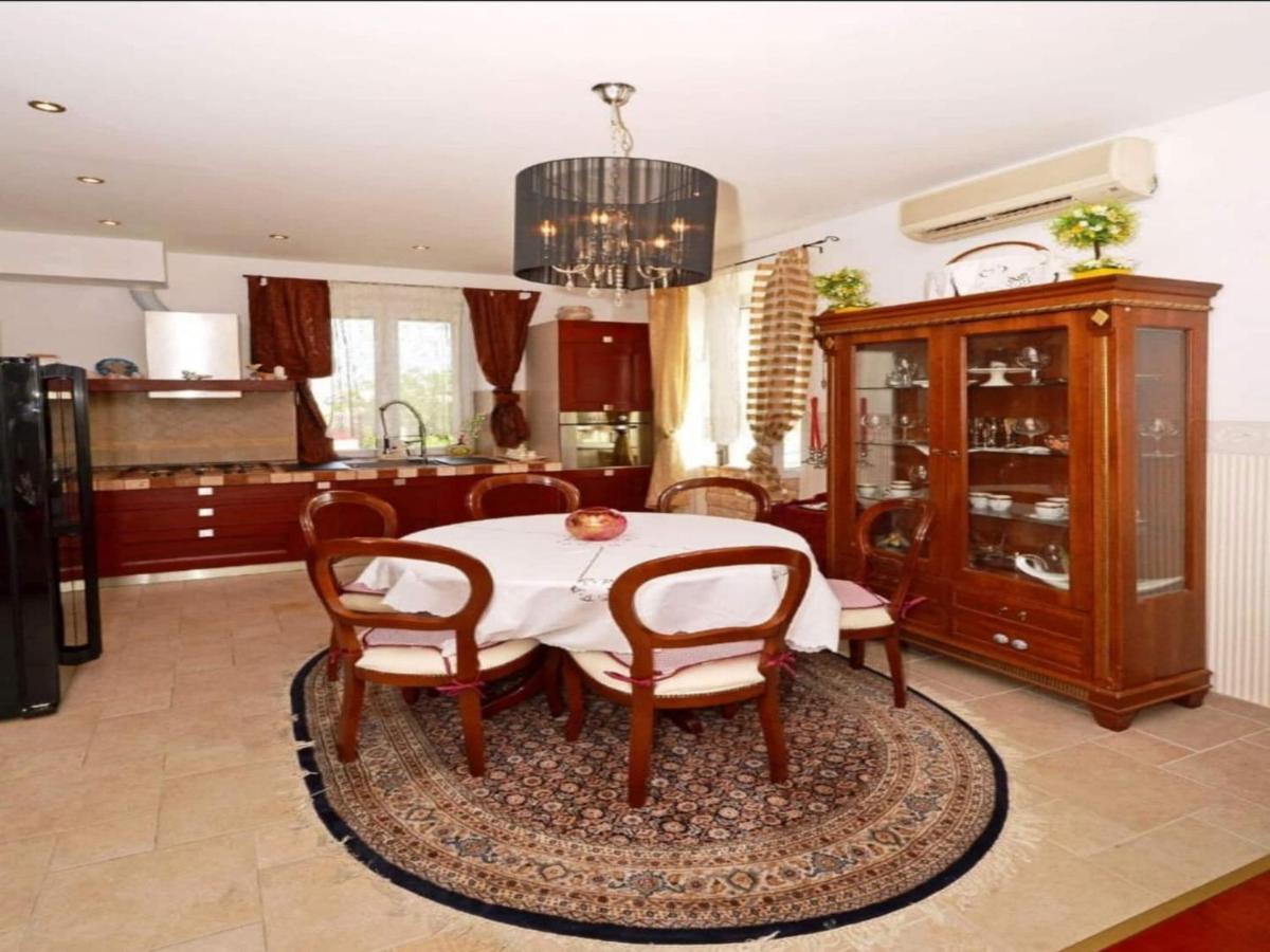 Apartment Villa Bepe Vranjic 외부 사진